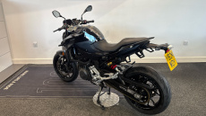 BMW F900 R